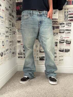 Mossimo Supply Co. Light Wash Bootcut Jeans W32 L30